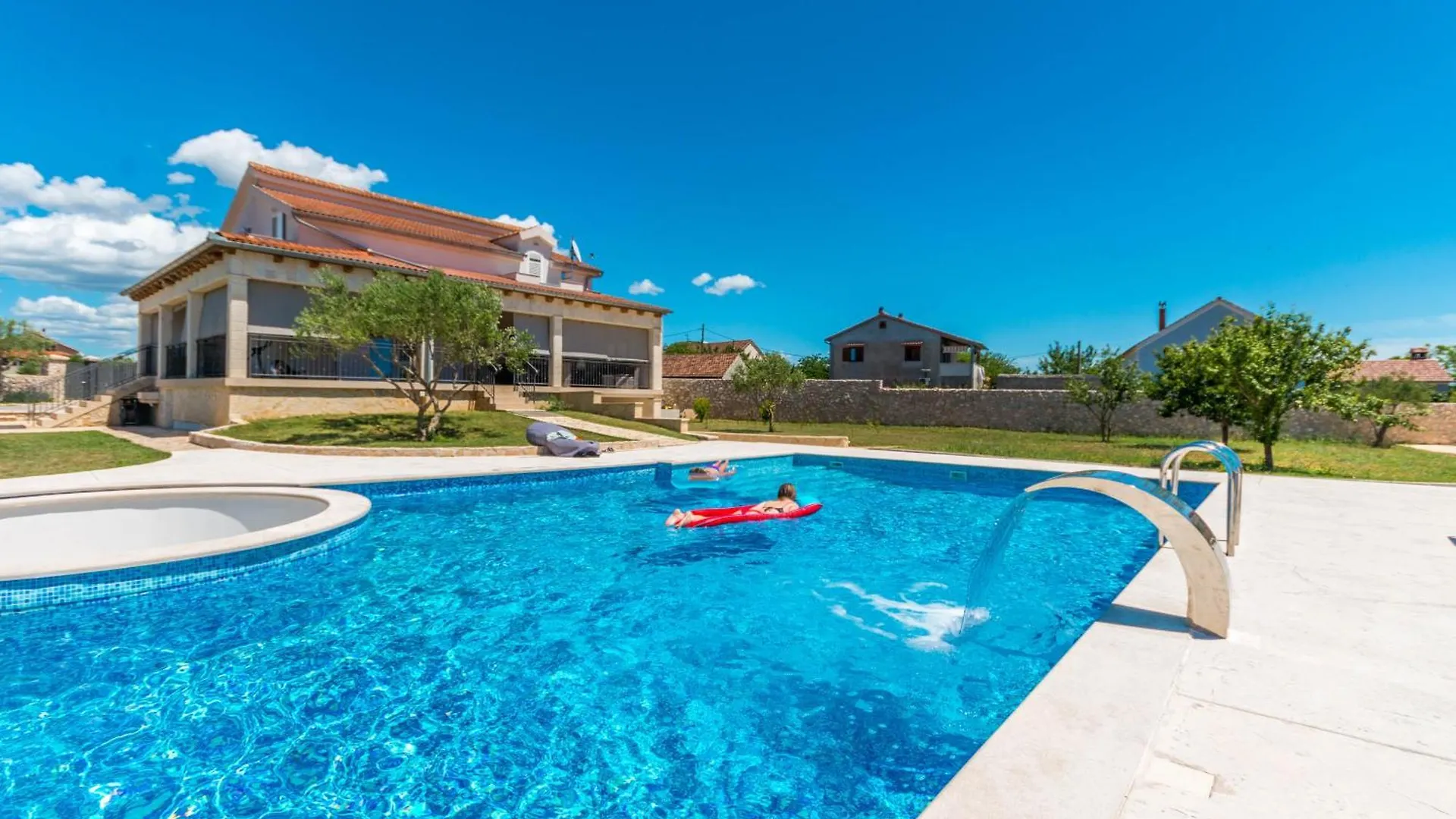 Elischeba Villa Brkic