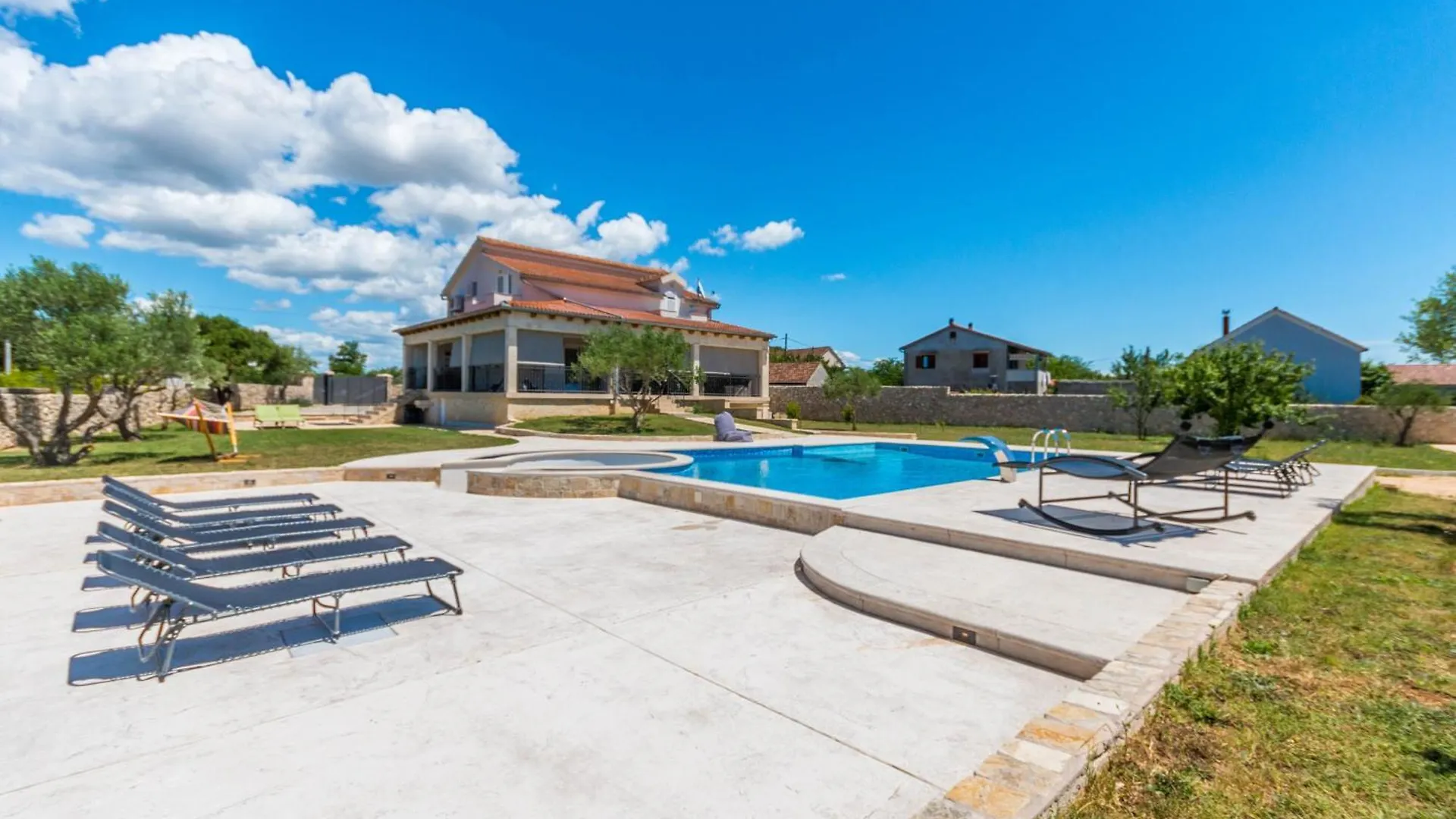 Elischeba Villa Brkic